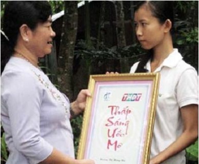 HungCa lightened dreams for the outstanding poor students