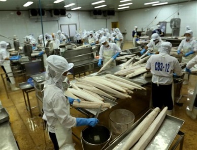 Vietnam should boost domestic consumption of aquatic products Official