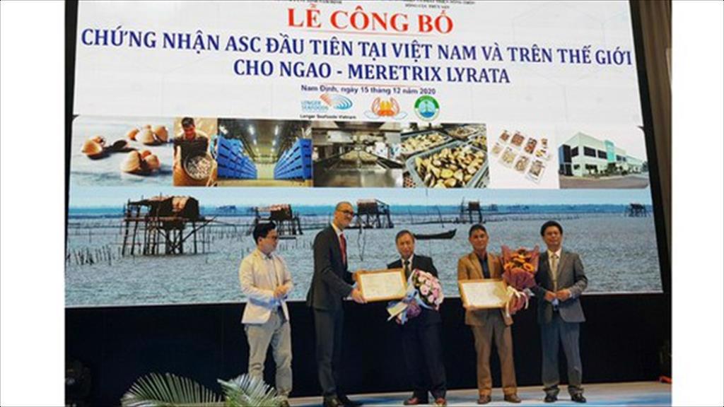 Vietnam’s First ASC Clam Farm Celebrates Certification