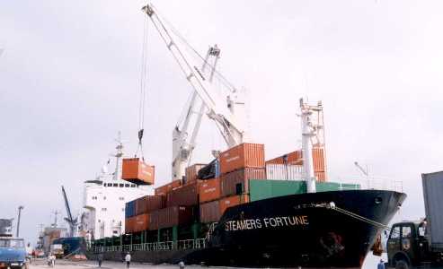 Ocean freight to increase by US$640 – 1,200 for a 20 feet container
